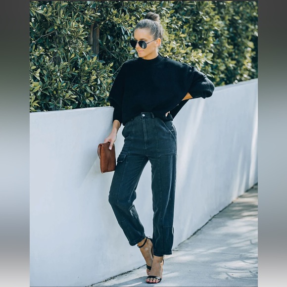 NEW VICI Pocketed Denim Cargo Pants - Picture 2 of 11